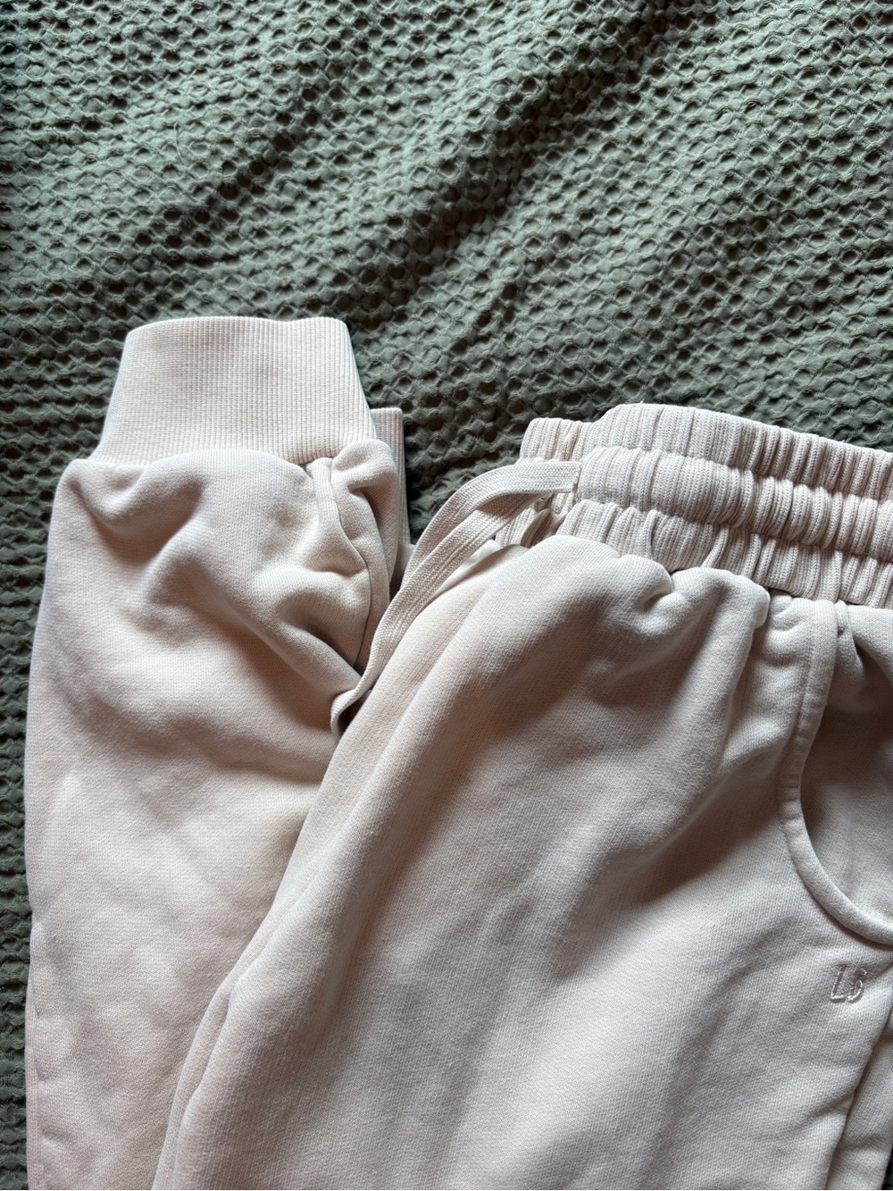 Women’s Drawstring Sweatpants - Picture 3 of 3